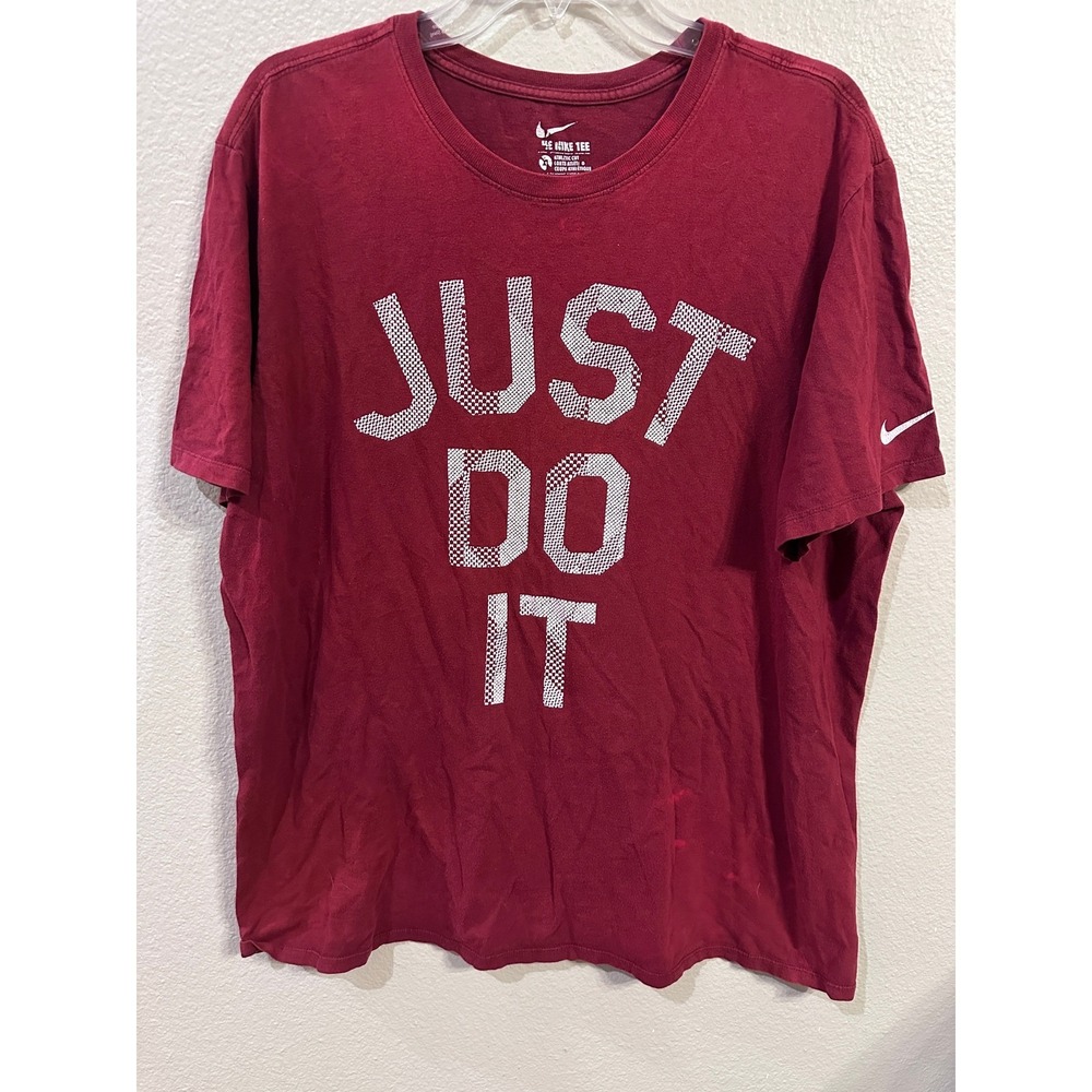 Nike Just Do It Athletic Cut Tee T-Shirt Mens Burgundy Red Swoosh
